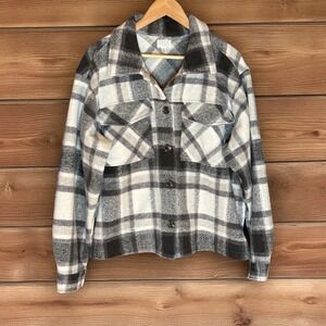 Time and Tru Women's XL Plaid  Shacket‎ fleece Button Front Gray White